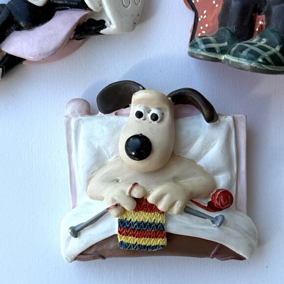 Wallace and Gromit & Dot Fridge Magnets 1989 - Set of 3 Vintage Collector - Picture 4 of 6